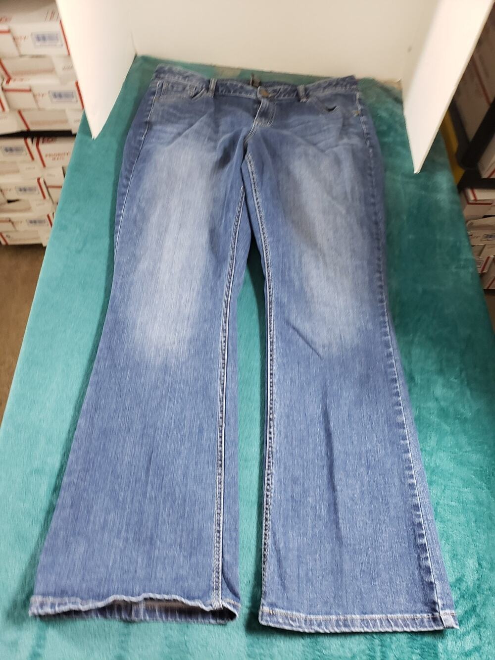 Lane Bryant Jeans Size 16 Womens Blue Denim Stretch Pants Mid Rise Bootcut Flare